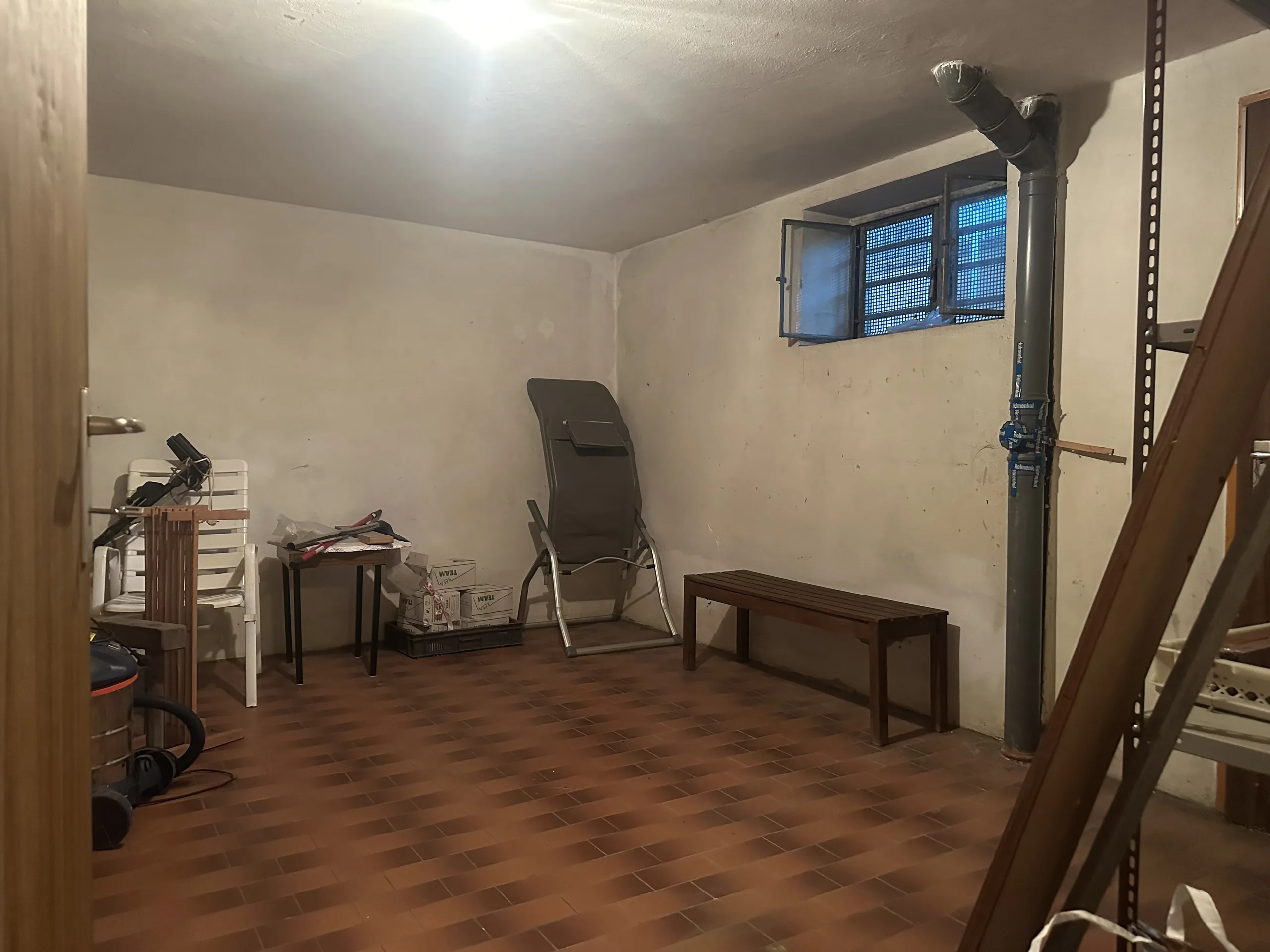 Keller, einer von fünf Räumen